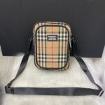 Bolsa Burberry Vintage Check - Bege/Preto