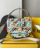 Bolsa Fendi Baguette Multicolor - Branco