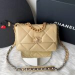 Bolsa Chanel 19 - Bege