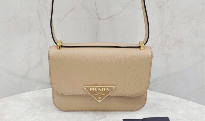 Bolsa Prada Embleme - Imagem 2