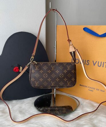 Bolsa Louis Vuitton Pochette Accessoires