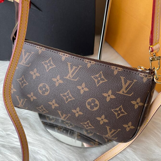 Bolsa Louis Vuitton Pochette Accessoires - Imagem 3