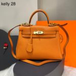 Bolsa Hermes Kelly 28 - Laranja Claro/Dourado