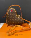 Bolsa Louis Vuitton Game On Coeur