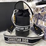 Bolsa Dior Bucket Vibe Pequena Preta