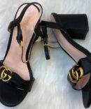 Sandália Gucci Duplo G com Salto Médio - Preto/Dourado