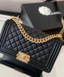 Bolsa Chanel Le Boy Caviar - Preto/Dourado