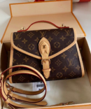 Bolsa LV Vintage Crossbody - Marrom