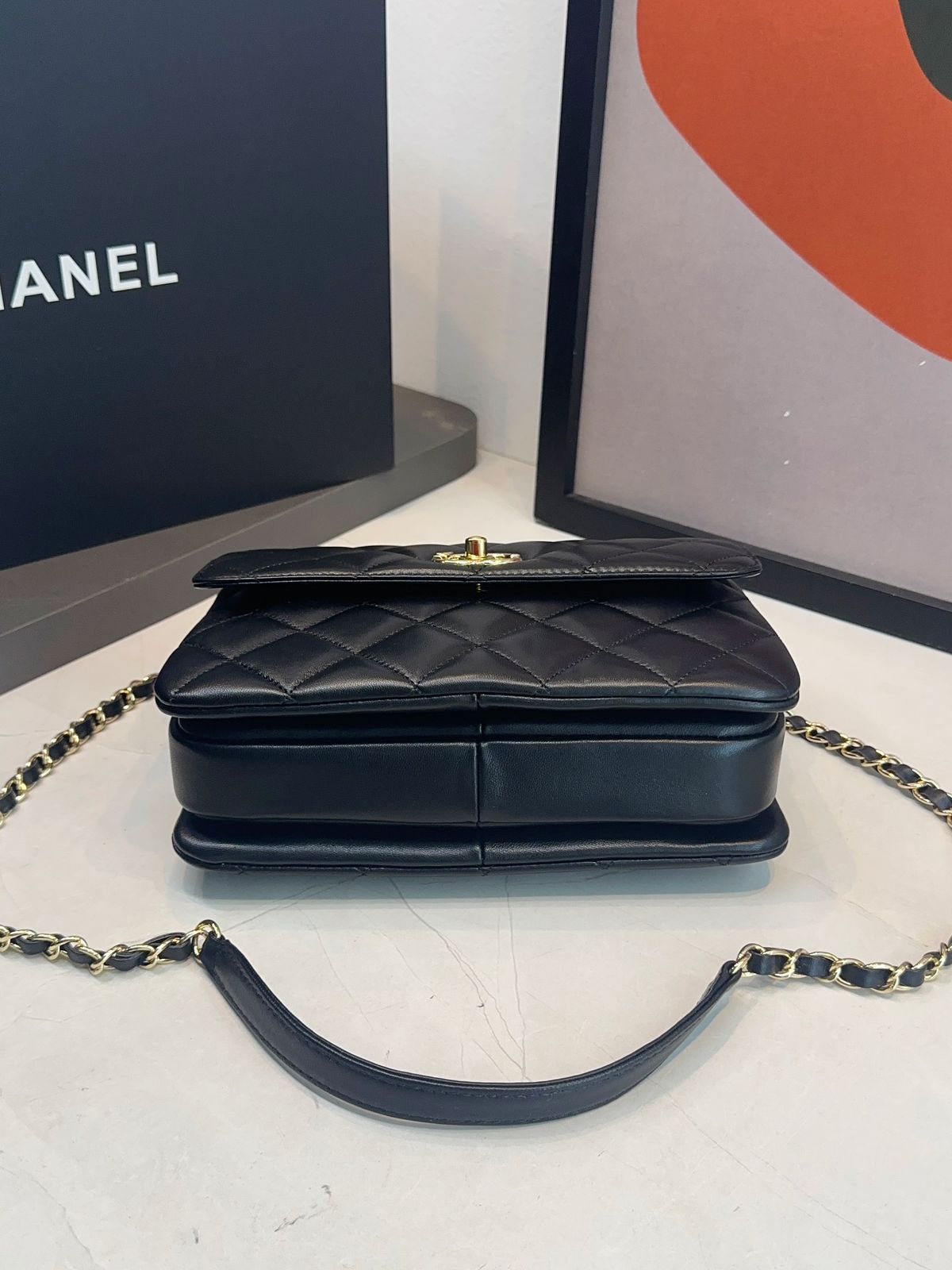 Bolsa Chanel Matelassê com Aba - Imagem 7