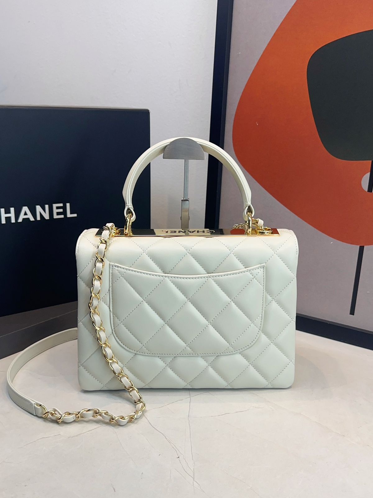 Bolsa Chanel Matelassê com Aba - Imagem 26