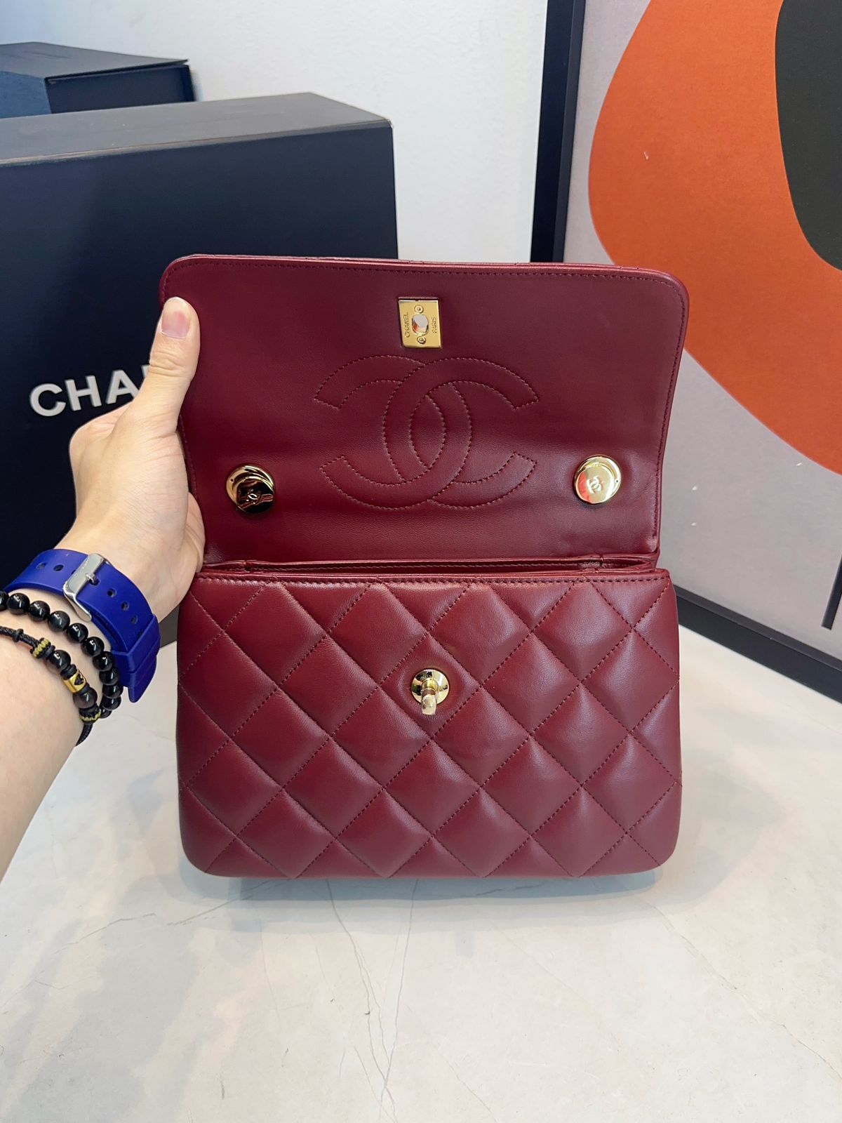 Bolsa Chanel Matelassê com Aba - Imagem 42