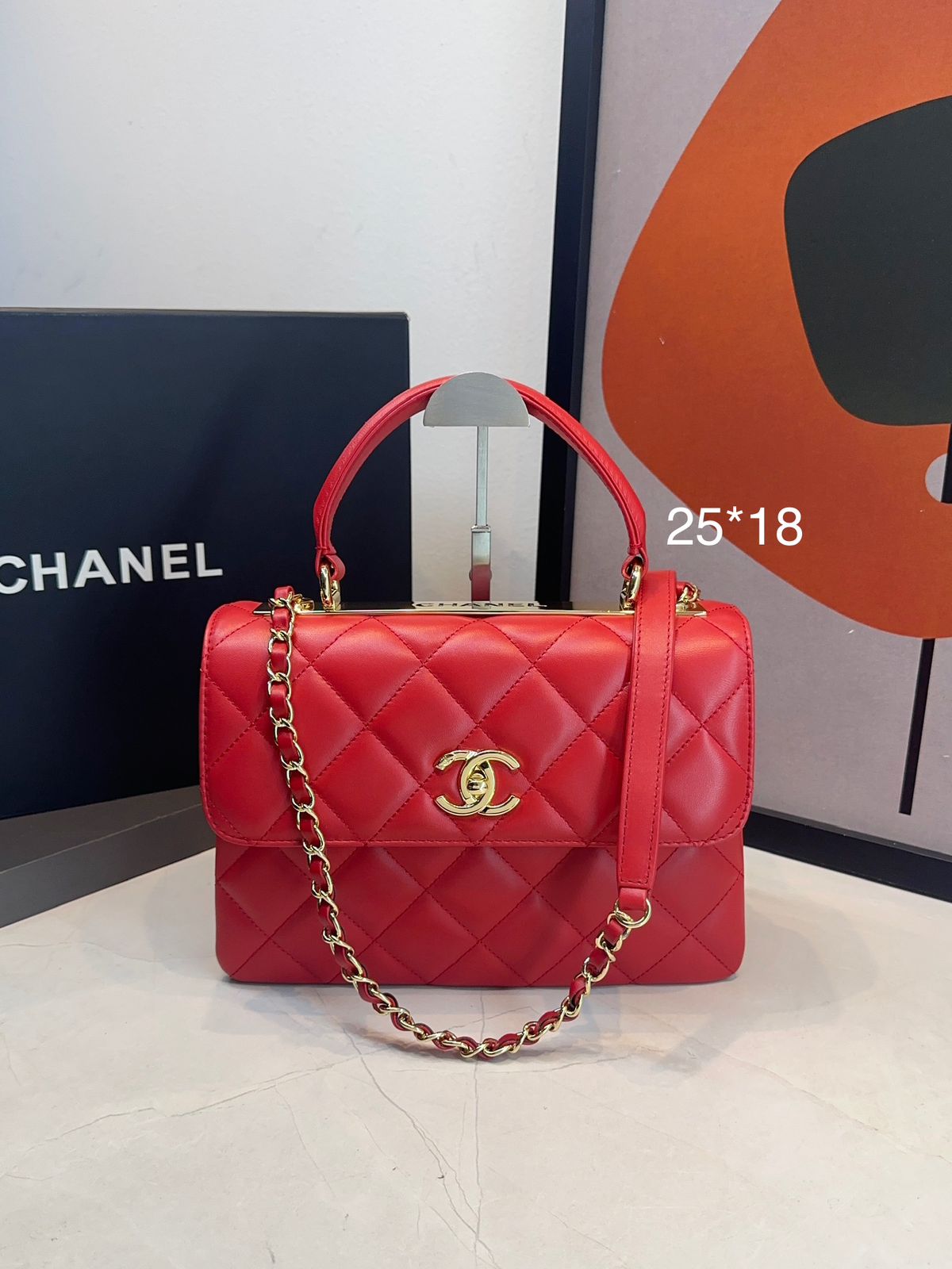 Bolsa Chanel Matelassê com Aba - Imagem 57