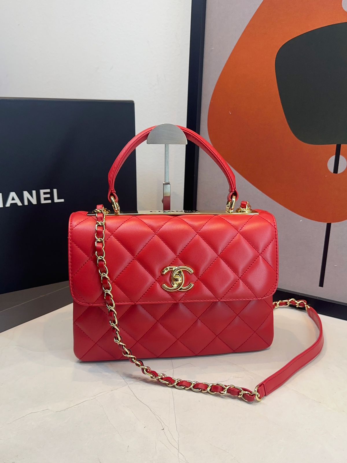 Bolsa Chanel Matelassê com Aba - Imagem 59