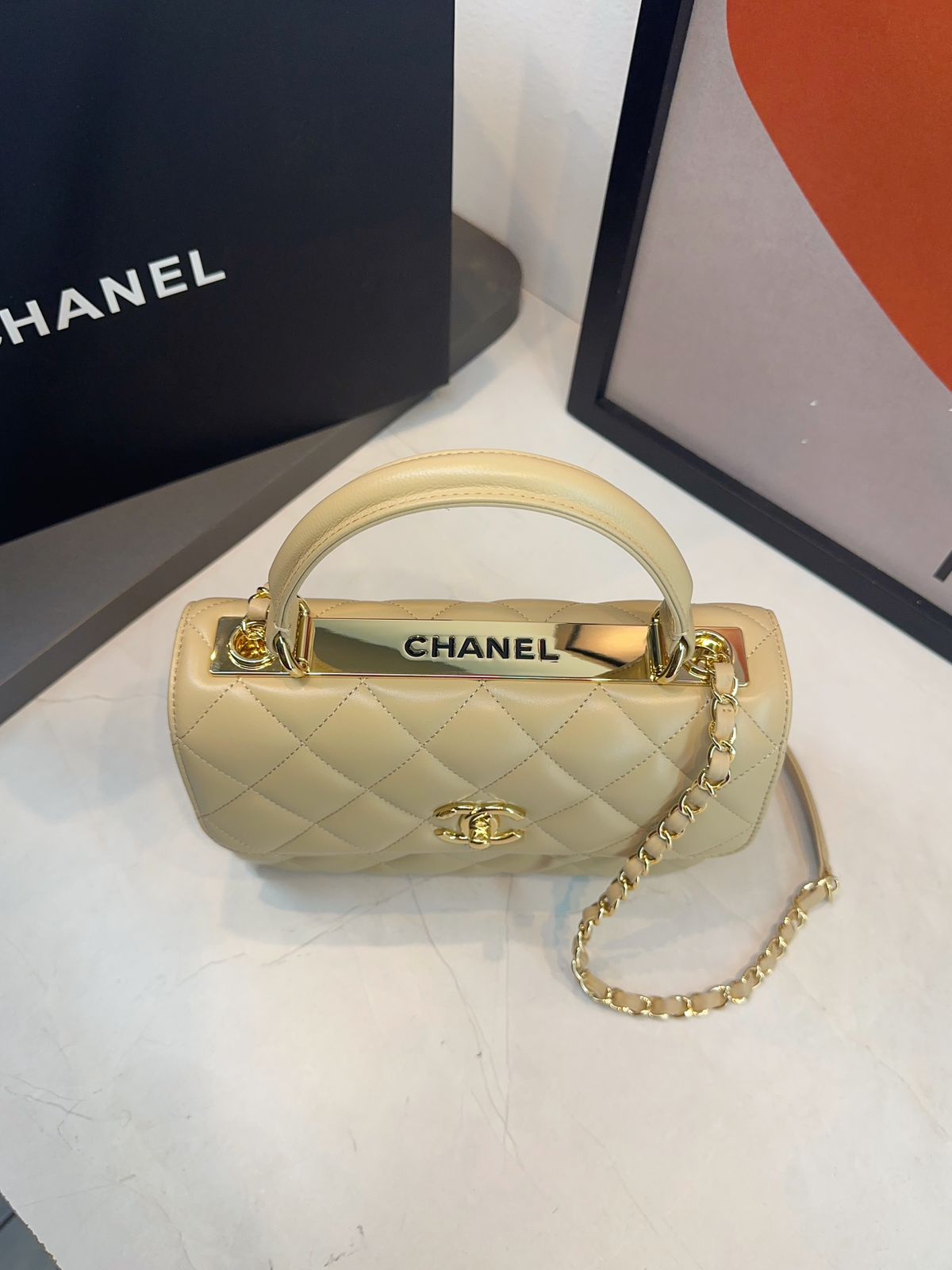 Bolsa Chanel Matelassê com Aba - Imagem 72