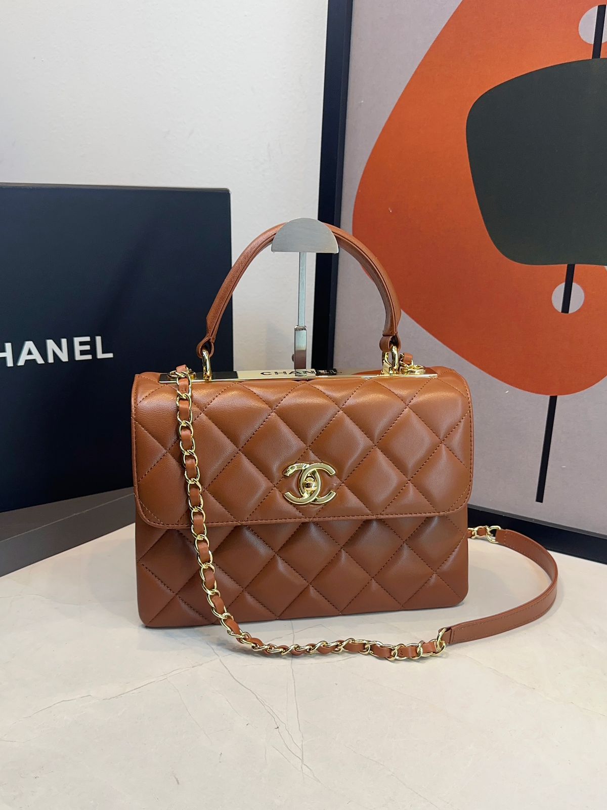 Bolsa Chanel Matelassê com Aba - Imagem 81