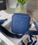 Bolsa Prada Saffiano em Couro - Azul