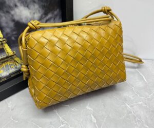 Bolsa Bottega Veneta Intrecciato Loop-Mostarda