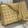 Bolsa Bottega Veneta Intrecciato Loop-Bege