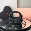 Bolsa Miu Miu Hobo Wander - Preto