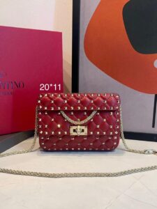 Bolsa Valentino Rockstud Spike - Vermelho/Dourado