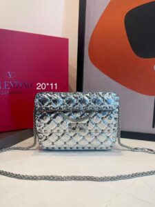 Bolsa Valentino Rockstud Spike - Prada