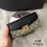 Carteira Gucci Slim Marmont - Bege/Preto