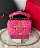 Bolsa Valentino Roman Stud Nappa - Rosa/Dourado