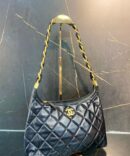 Bolsa Chanel Hobo Small - Preto/Dourado