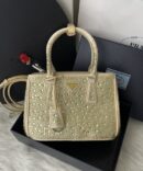 Bolsa Prada Cetim com Cristais - Dourado