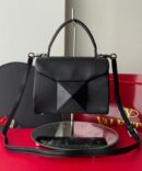 Bolsa Valentino Garavani Min One - Preto