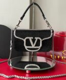 Bolsa Valentino Locò Bordada -  Preto