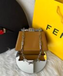 Bolsa Fendi Peekaboo M- Marrom