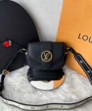 Bolsa Louis Vuitton Pont 9 Soft PM - Preto 