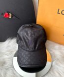 Boné Louis Vuitton Monogram - Preto 