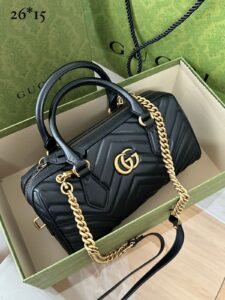 Bolsa Gucci Marmont Top Handle - Preto