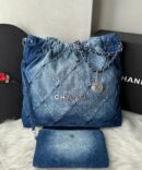 Bolsa Chanel 22 Shiny Jeans - Azul claro