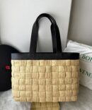 Bolsa Bottega Veneta Tote Palha - Bege/Preto