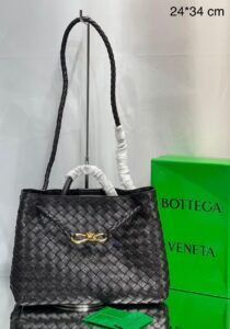 Bolsa Bottega Veneta Andiamo - Preto