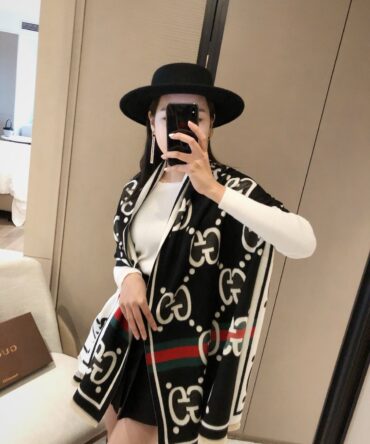Manta Gucci Xadrez Monogram Dupla Face