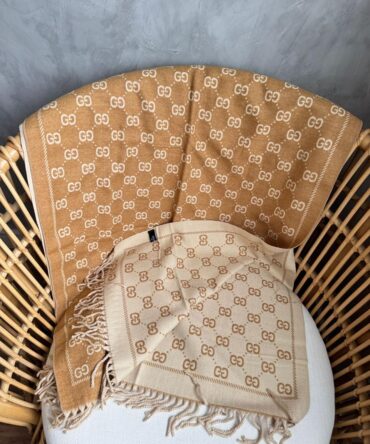 Manta Gucci Xadrez Monogram Dupla Face