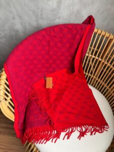 Manta Gucci Xadrez Monogram Dupla Face-Vermelho