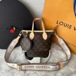 Bolsa LV Neverfull BB Monogram - Marrom/Bege