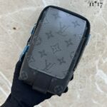 Bolsa LV Phone Bag - Preto/Cinza