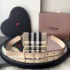 Bolsa Burberry Check Hackberry - Bege/Preto