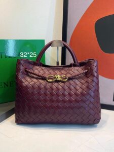Bolsa Bottega Veneta Andiamo Média-Vinho
