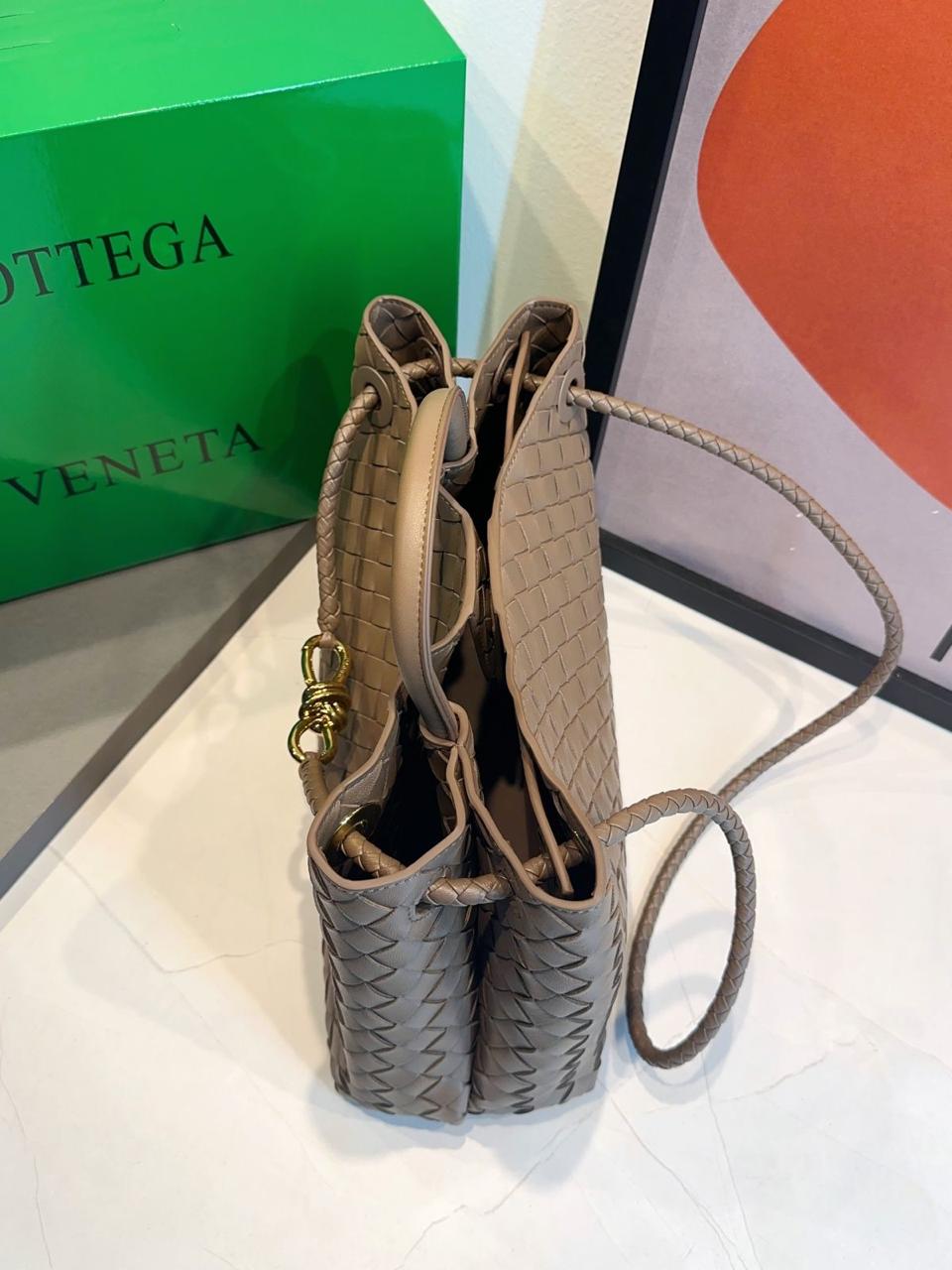 Bolsa Bottega Veneta Andiamo Média - Imagem 42