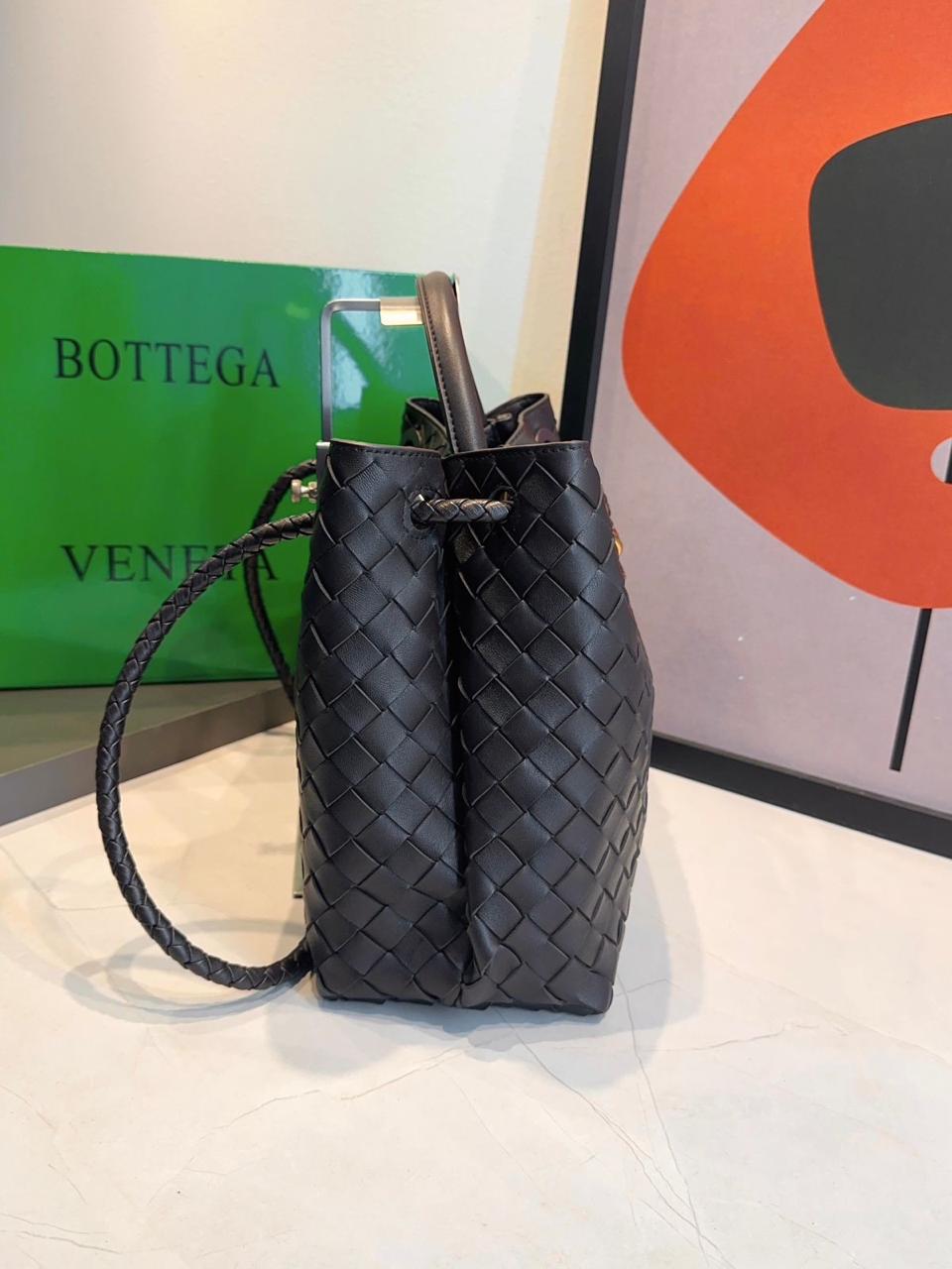 Bolsa Bottega Veneta Andiamo Média - Imagem 27