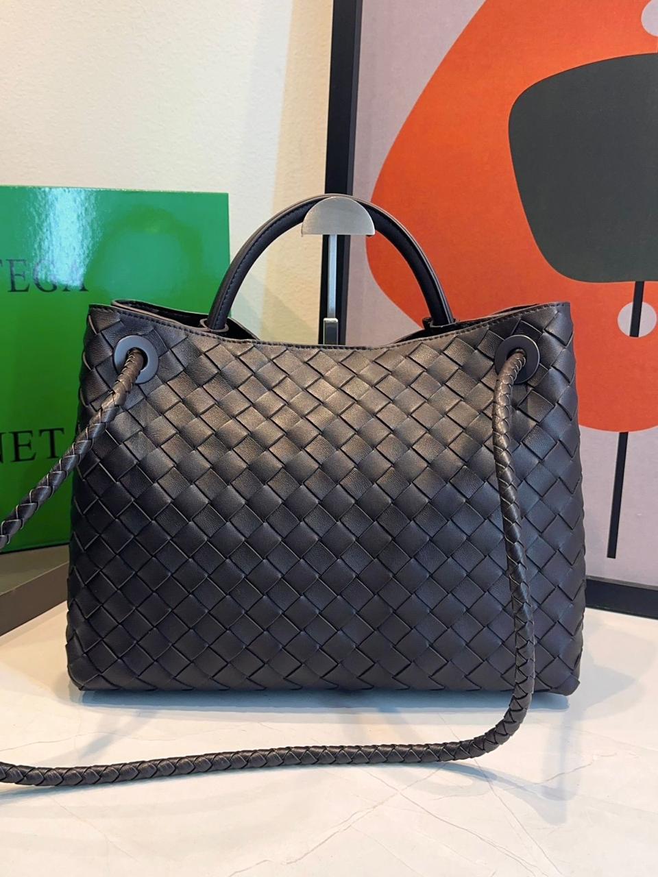 Bolsa Bottega Veneta Andiamo Média - Imagem 28