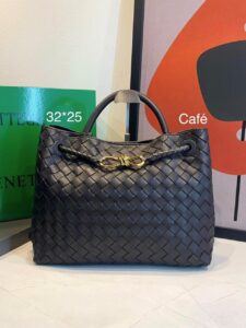Bolsa Bottega Veneta Andiamo Média -Café