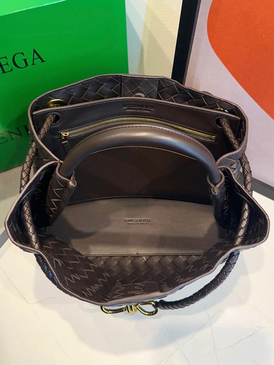 Bolsa Bottega Veneta Andiamo Média - Imagem 32